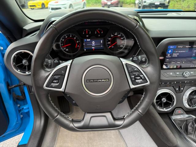 2022 Chevrolet Camaro RWD Convertible LT1