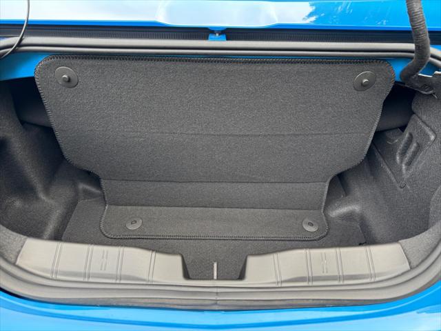 2022 Chevrolet Camaro RWD Convertible LT1