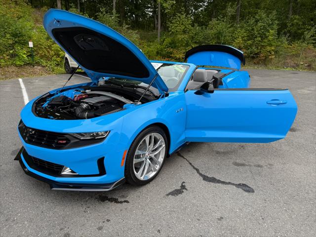 2022 Chevrolet Camaro RWD Convertible LT1