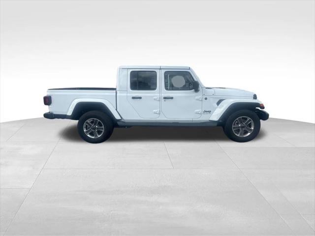 2024 Jeep Gladiator Sport S