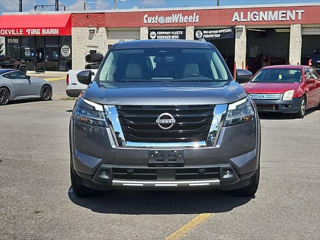 2022 Nissan Pathfinder SL 4WD
