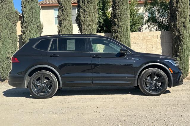 2024 Volkswagen Tiguan 2.0T SE R-Line Black