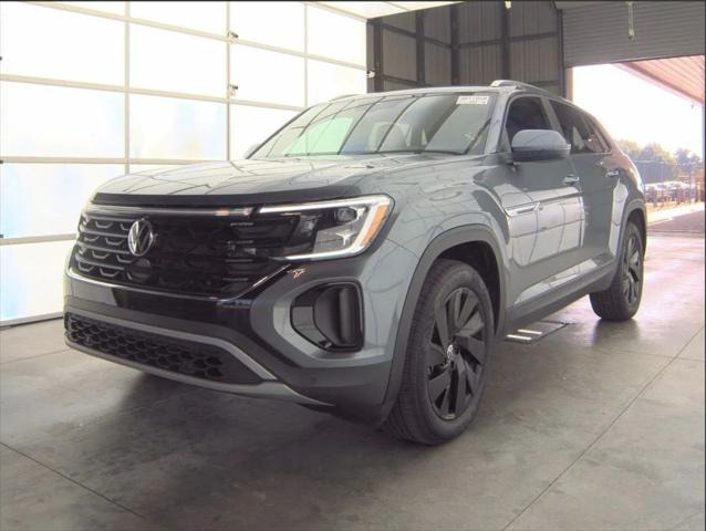 2025 Volkswagen Atlas Cross Sport 2.0T SE w/Technology