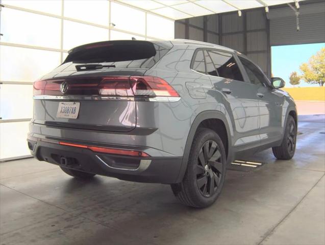2025 Volkswagen Atlas Cross Sport 2.0T SE w/Technology