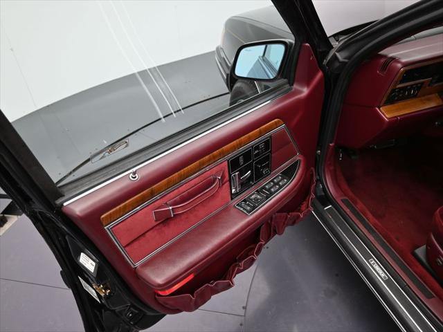 1990 Lincoln Continental Signature
