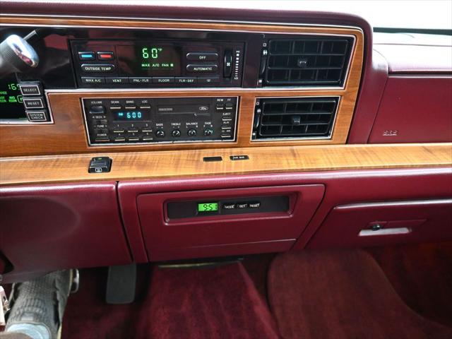 1990 Lincoln Continental Signature