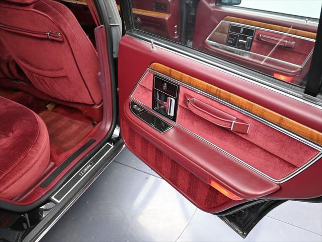 1990 Lincoln Continental Signature