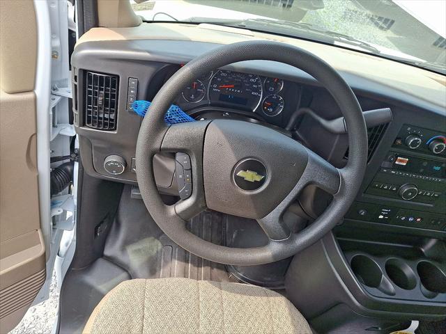 2025 Chevrolet Express Cargo Van RWD 3500 Regular Wheelbase WT