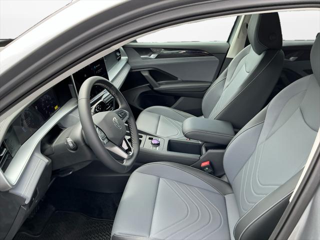 2025 Volkswagen Tiguan 2.0T SE