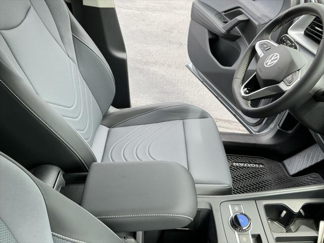 2025 Volkswagen Tiguan 2.0T SE