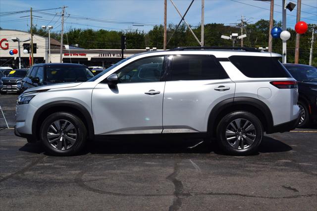 2022 Nissan Pathfinder SV 4WD