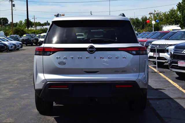 2022 Nissan Pathfinder SV 4WD