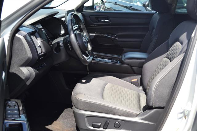 2022 Nissan Pathfinder SV 4WD