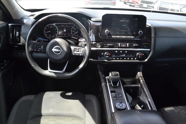 2022 Nissan Pathfinder SV 4WD