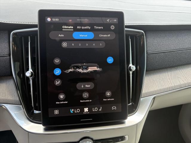 2026 Volvo XC90 B6 Ultra 7-Seater