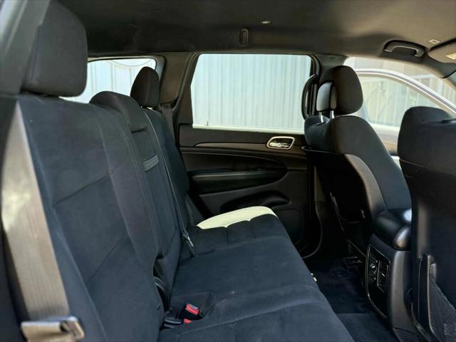 2017 Jeep Grand Cherokee Laredo 4x2