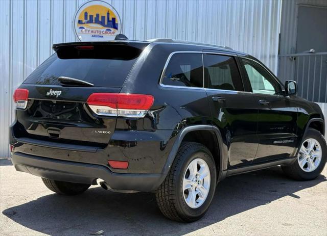 2017 Jeep Grand Cherokee Laredo 4x2
