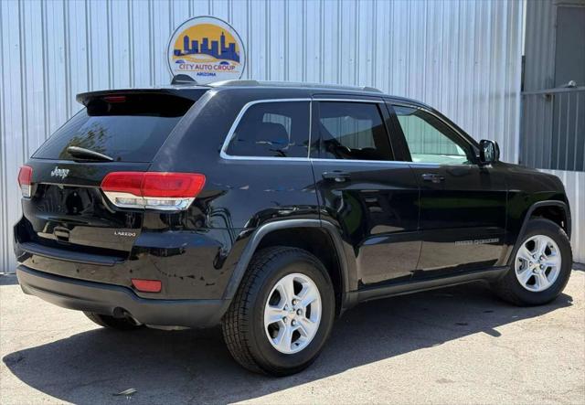 2017 Jeep Grand Cherokee Laredo 4x2