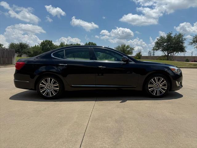 Used 2014 Kia Cadenza For Sale in Addison, TX
