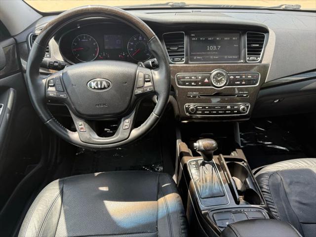 Used 2014 Kia Cadenza For Sale in Addison, TX