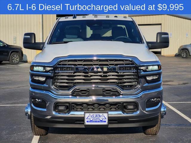 2026 RAM Ram 3500 Chassis Cab RAM 3500 TRADESMAN CREW CAB CHASSIS 4X4 60 CA 2026 RAM Ram 3500 Chassis Cab RAM 3500 TRADESMAN CREW CAB CHASSIS 4X4 60 CA