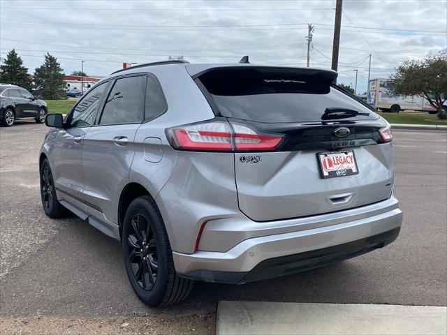 2022 Ford Edge SE