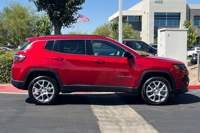 2024 Jeep Compass Latitude Lux FWD