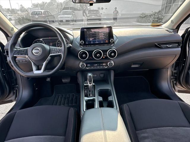 2021 Nissan Sentra SR Xtronic CVT 2021 Nissan Sentra SR Xtronic CVT