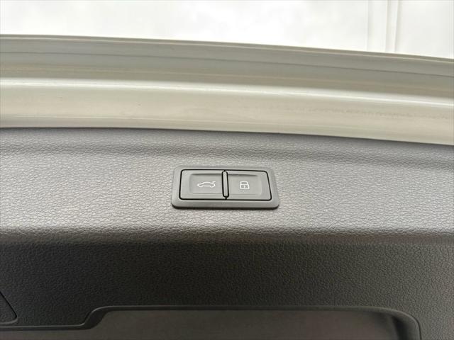 2022 Audi Q3 Premium Plus 45 TFSI S line quattro Tiptronic