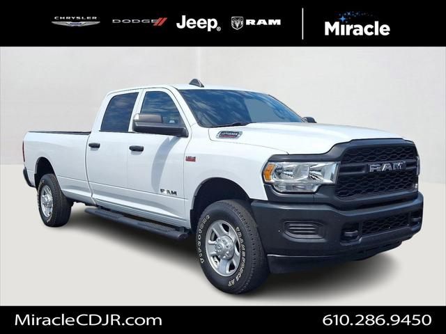 2022 RAM 2500 Tradesman Crew Cab 4x4 8 Box