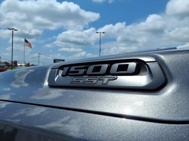 2025 RAM Ram 1500 RAM 1500 BIG HORN CREW CAB 4X4 64 BOX