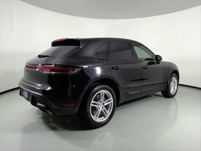 2022 Porsche Macan AWD