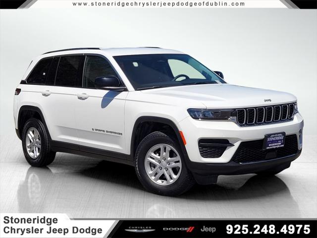 2023 Jeep Grand Cherokee Laredo 4x4