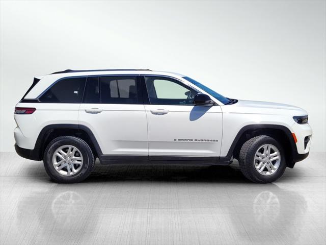 2023 Jeep Grand Cherokee Laredo 4x4