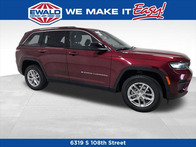 2025 Jeep Grand Cherokee GRAND CHEROKEE LAREDO X 4X4