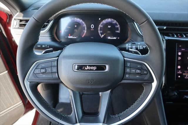 2025 Jeep Grand Cherokee GRAND CHEROKEE L LAREDO X 4X4