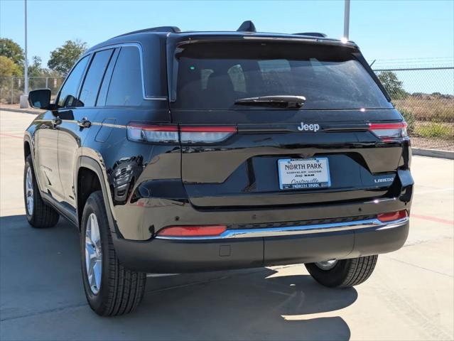 2025 Jeep Grand Cherokee Laredo X 4x2