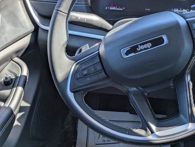 2025 Jeep Grand Cherokee Laredo X 4x2
