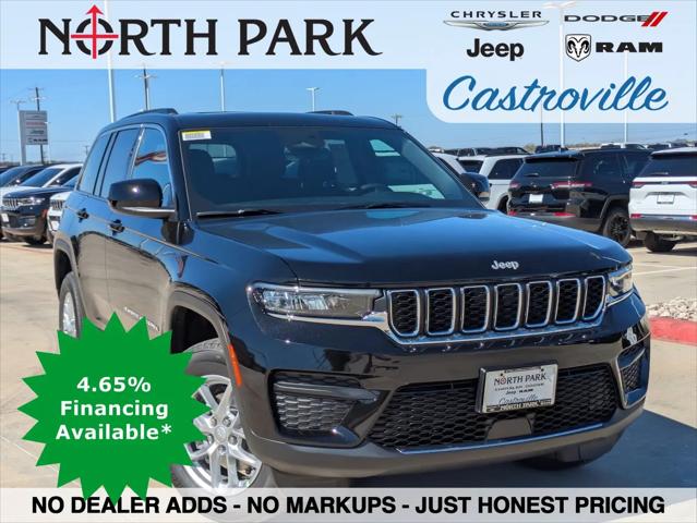 2025 Jeep Grand Cherokee Laredo X 4x2 for sale in Castroville, TX