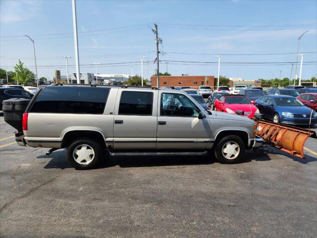 1999 Chevrolet Suburban LT