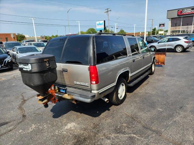 1999 Chevrolet Suburban LT
