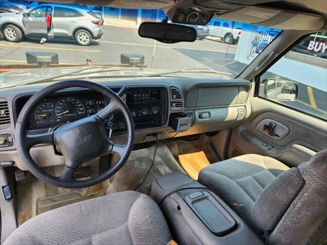 1999 Chevrolet Suburban LT