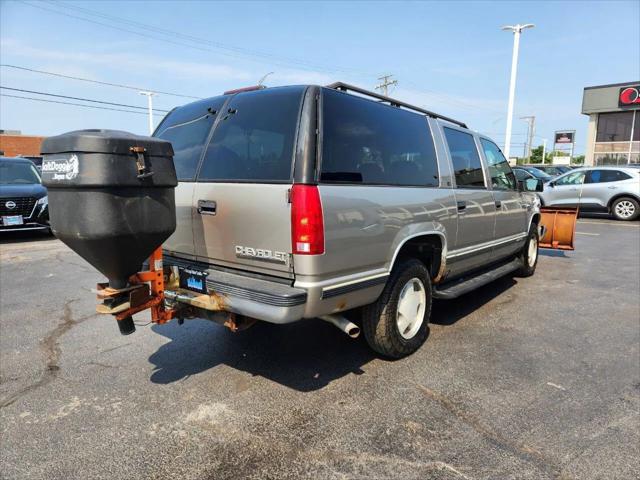 1999 Chevrolet Suburban LT