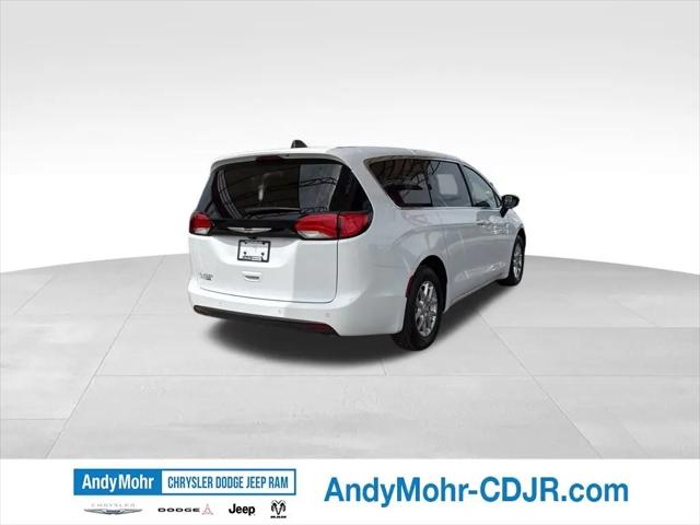 2026 Chrysler Voyager LX