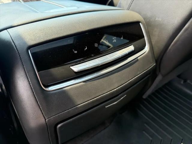 2022 Cadillac Escalade ESV 4WD Sport