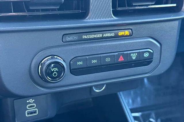 2025 Ford Maverick XL