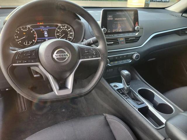 2022 Nissan Altima SV FWD