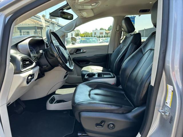 2020 Chrysler Pacifica Touring L