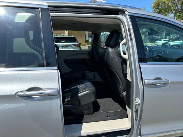 2020 Chrysler Pacifica Touring L