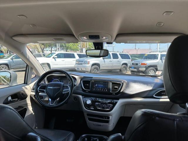 2020 Chrysler Pacifica Touring L